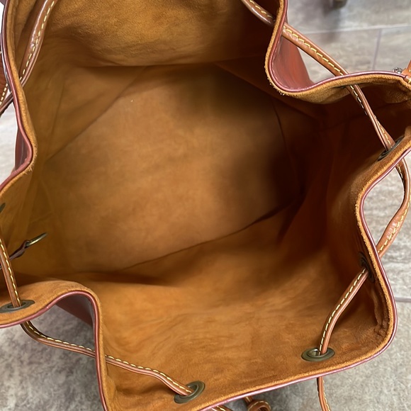 + Louis Vuitton + Epi Noe 2 Bucket Bag - Picture 9 of 15